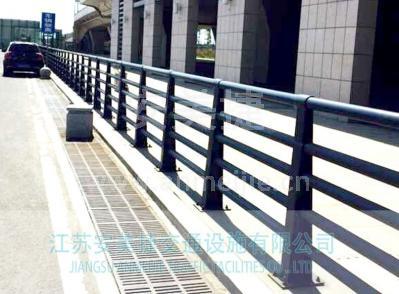 公路邊緣隔離欄桿