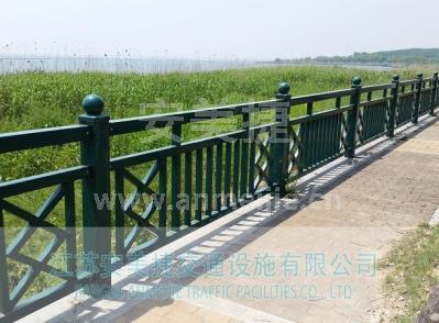 外緣隔離護欄
