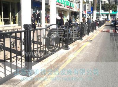 豪華邊緣隔離護(hù)欄