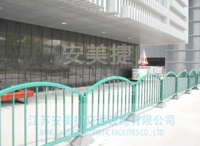 弧形道路隔離護欄