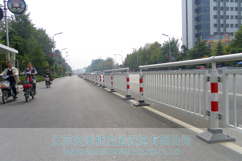 圓管護欄1-2.jpg