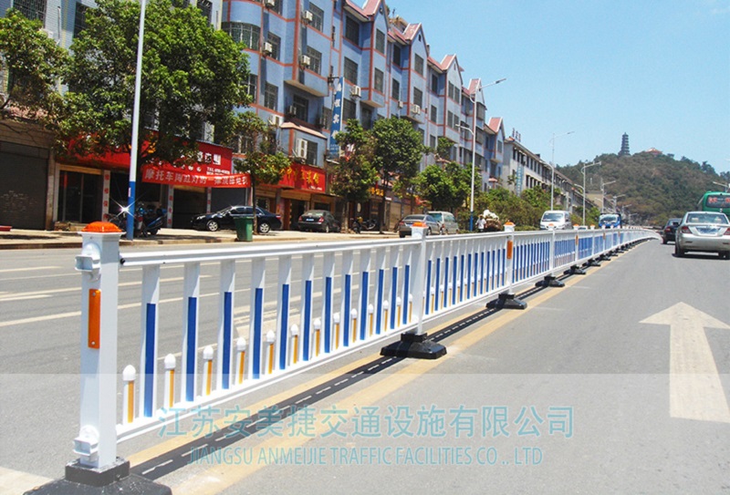 防跨型護欄1-2.jpg