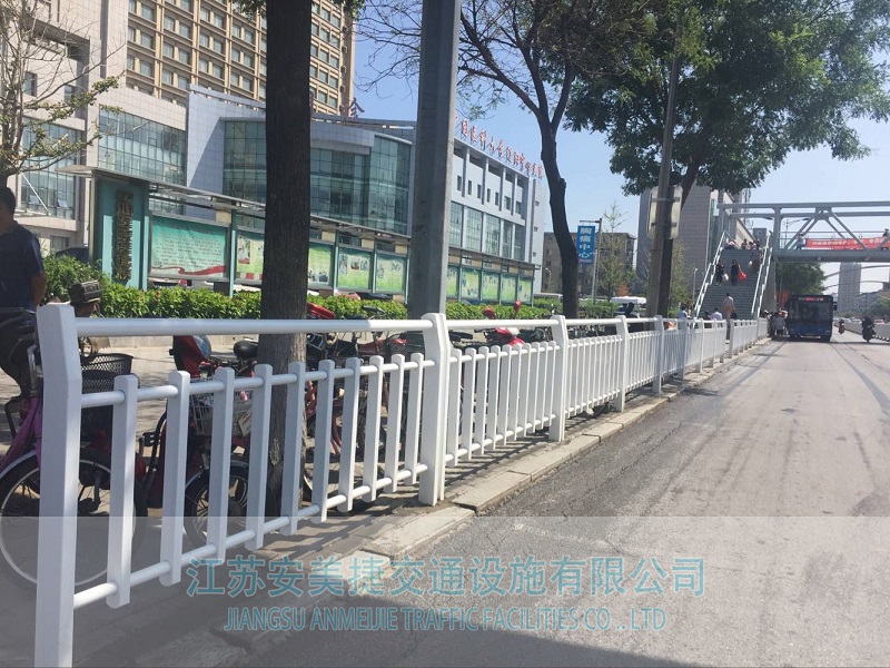 邊緣隔離護欄3-2.jpg